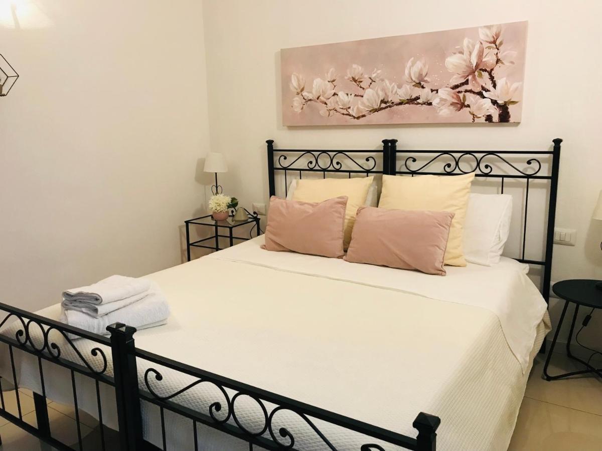 Camera Privata “Un Nido A Castello” Hotel Cagliari Eksteriør billede